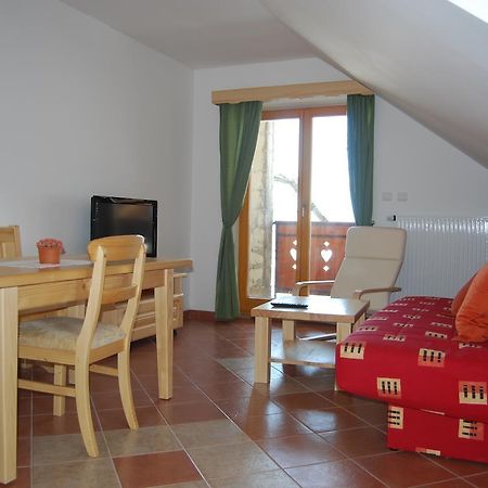 Apartments Organic Tourist Farm Jeglijenk Šentjanž pri Dravogradu Værelse billede